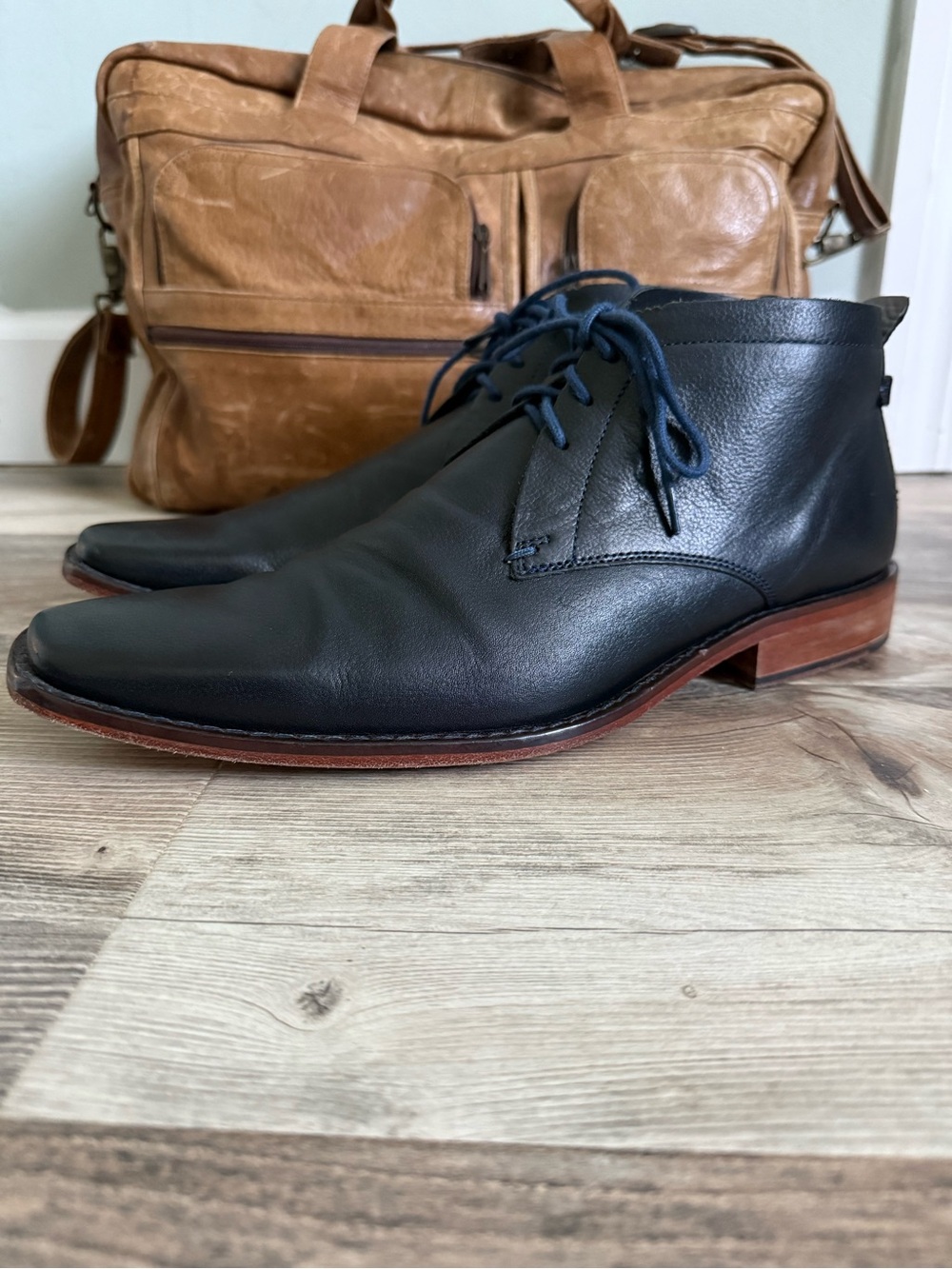 Ted Baker London Black Leather Ashcroft chukka boots size 9